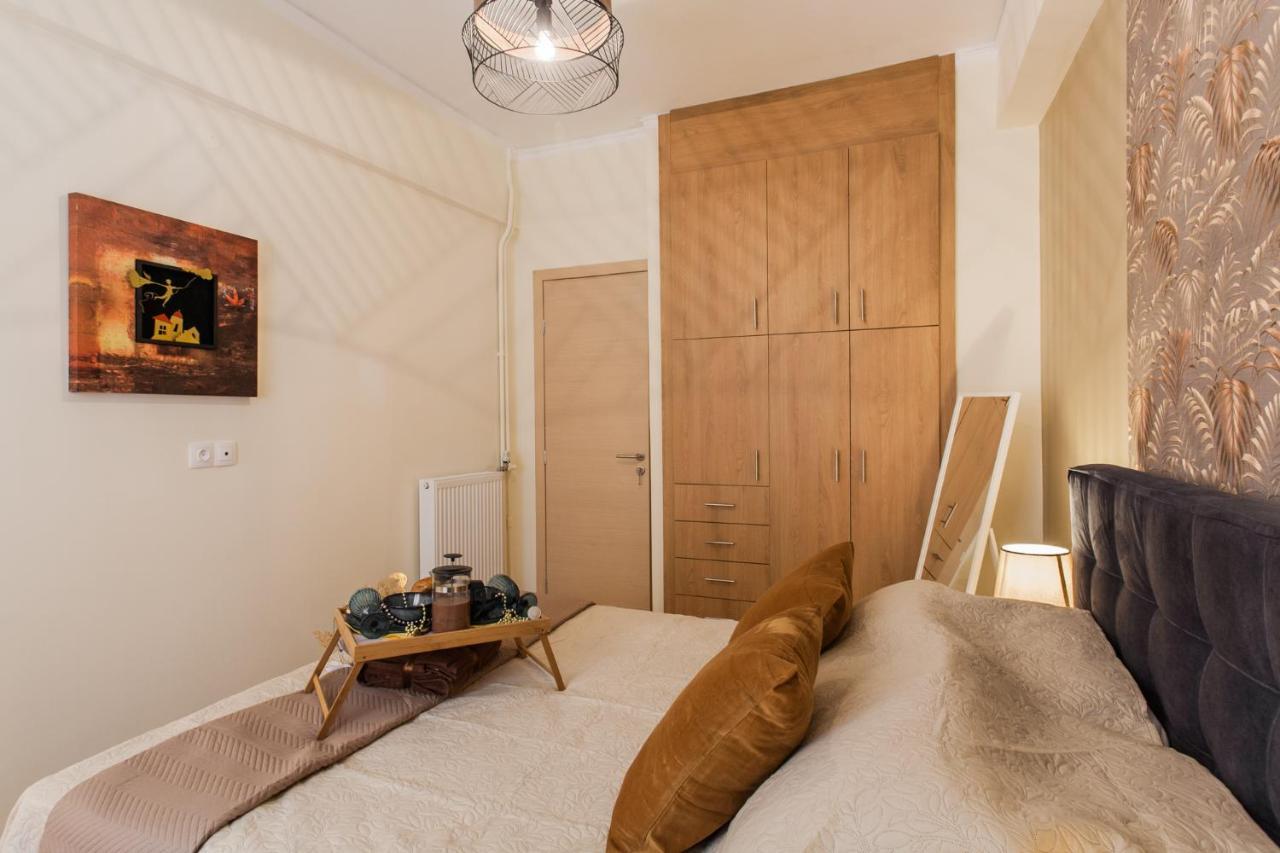 Lovely Renovated Apartment Walk To Acropolis Афины Экстерьер фото